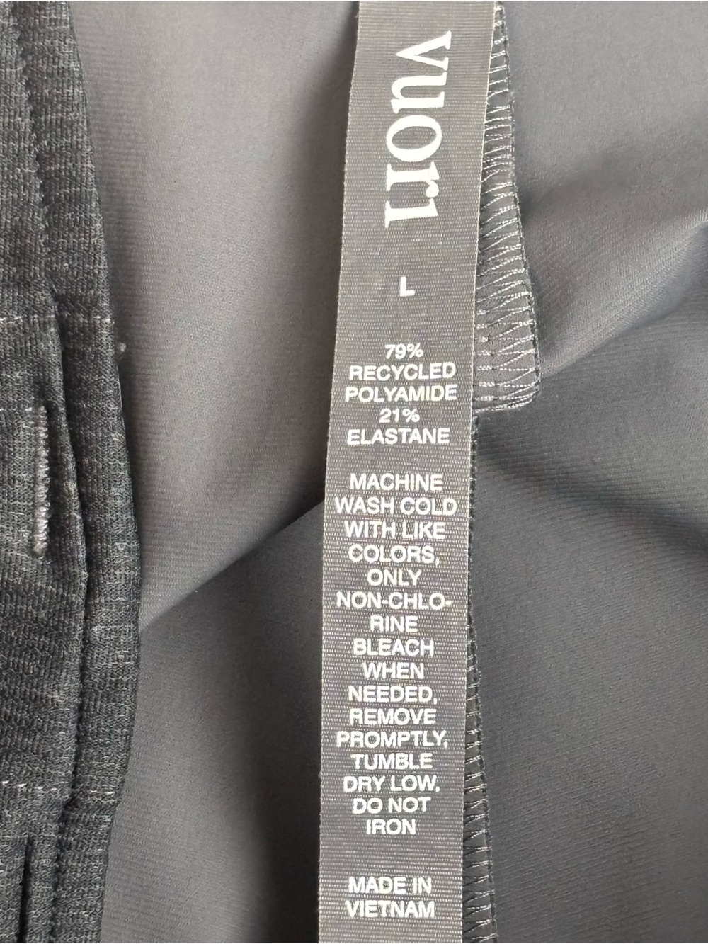 Vuori Fleet Short Mens Large Gray Stretch Performance Wicking Drawstring V386 - Picture 3 of 13